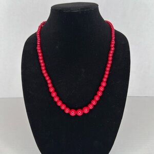 Vintage graduated bead Vibrant Red Beaded Necklace Timeless Jewelry lot A10
